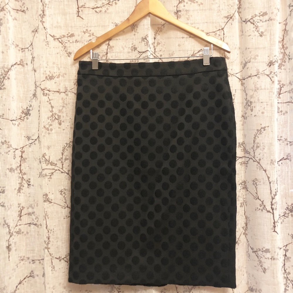 Gorgeous Ann Taylor pencil skirt!